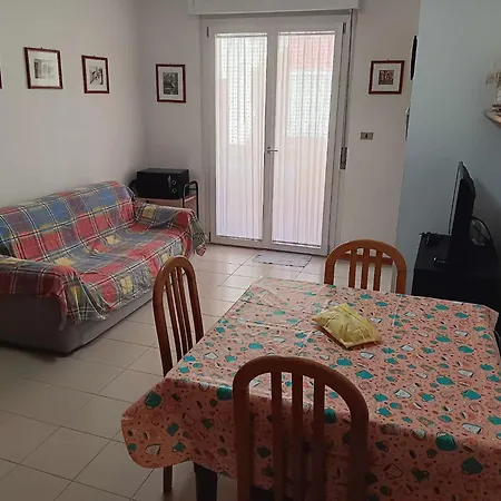 Appartement 200 Meters From The Sea